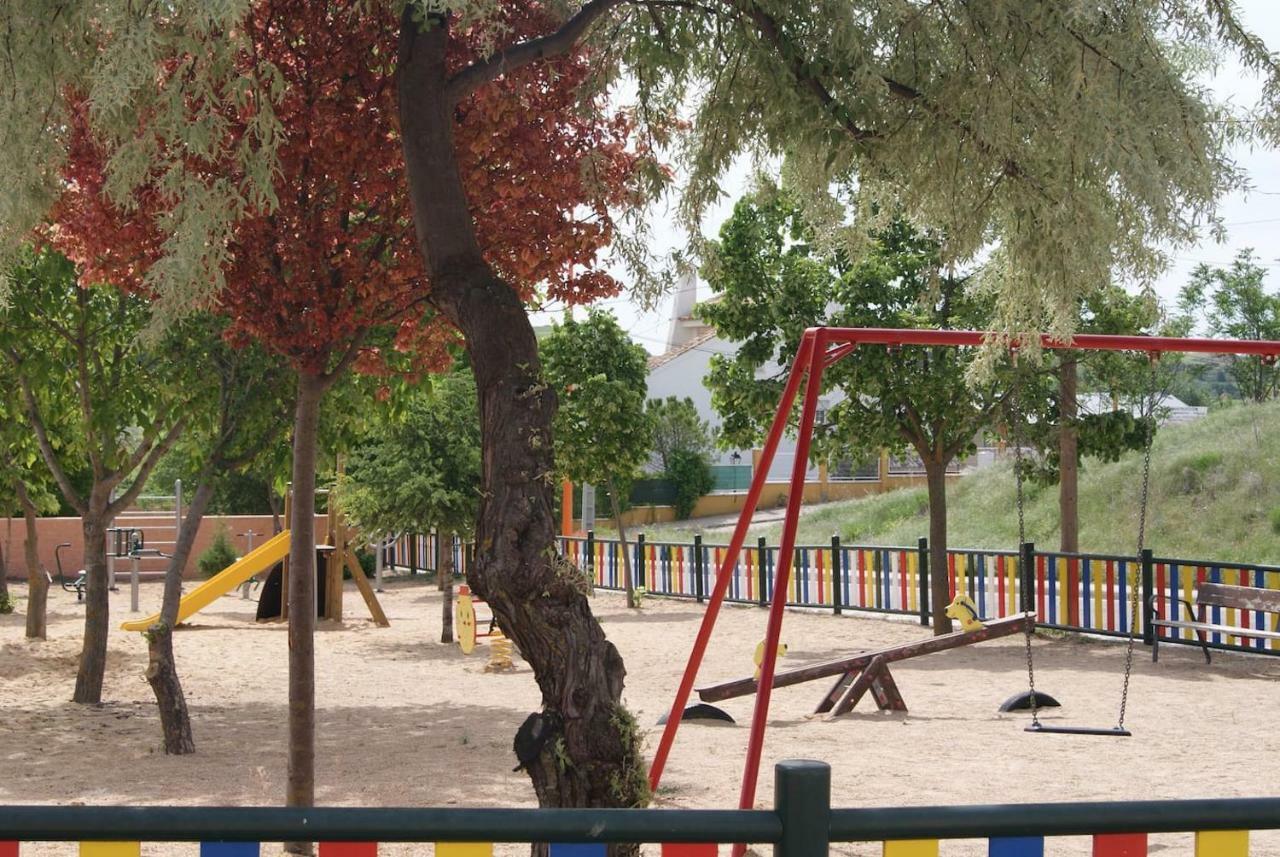 Casa Rural El Sauce. A 2,5 Km De Cuenca Capital Nohales المظهر الخارجي الصورة